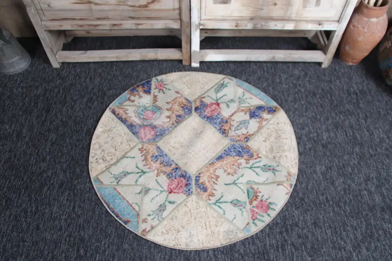 Vintage Turkish Rug, 3.2x3.2 ft Patchwork Rug, Beige Rainbow Patchwork Wool Rug - 1