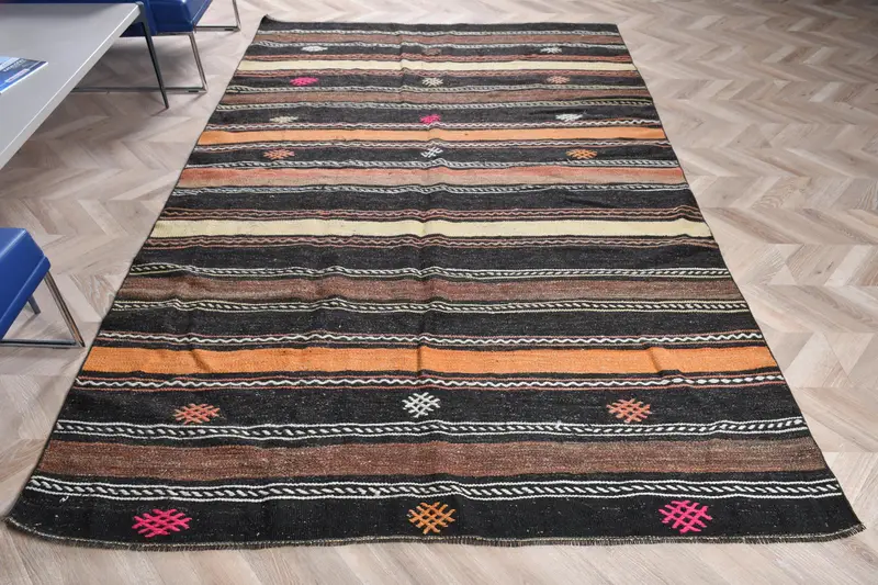 5.8x9.1 ft Rug, Turkish Vintage Large Rug, Black Kilim Wool Rug - 1