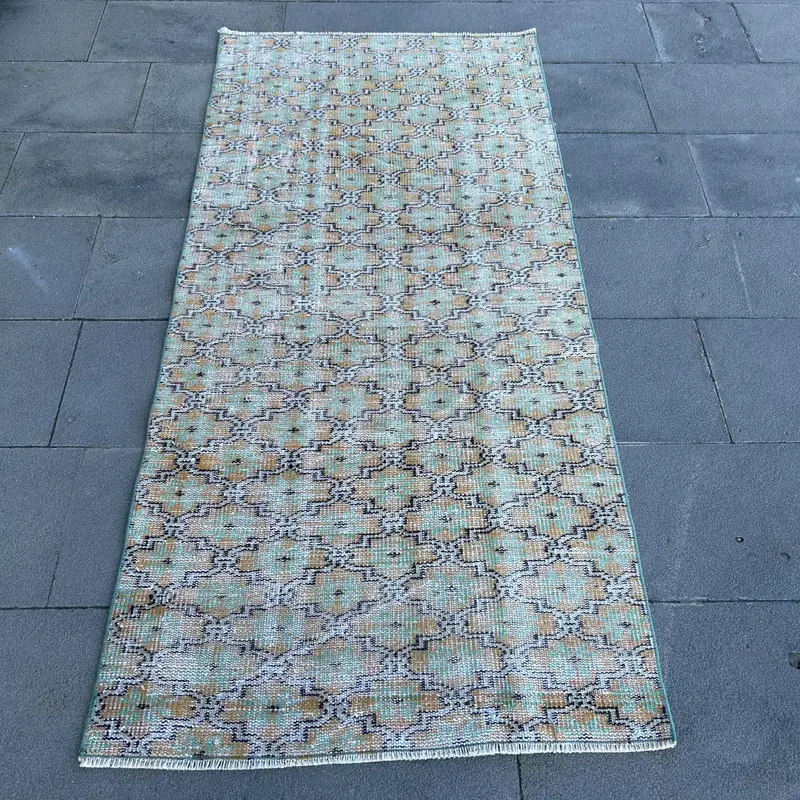 Zarif Bej ve Yeşil İran Halısı, 2,9x6,1 ft Şık Dekor