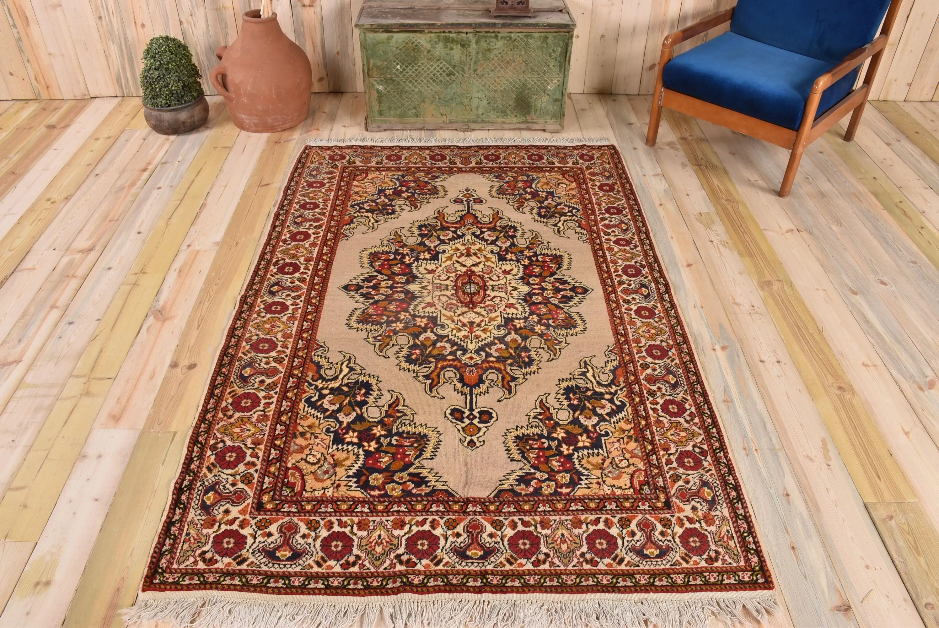 4.7x7 ft Turkish Rug, Vintage Area Rug, Red Blue Solid Rug - 1