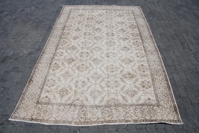 Turkish Vintage Rug, 6.8x10.7 ft Oversize Rug, Gray Oushak Polka dot Rug - 1
