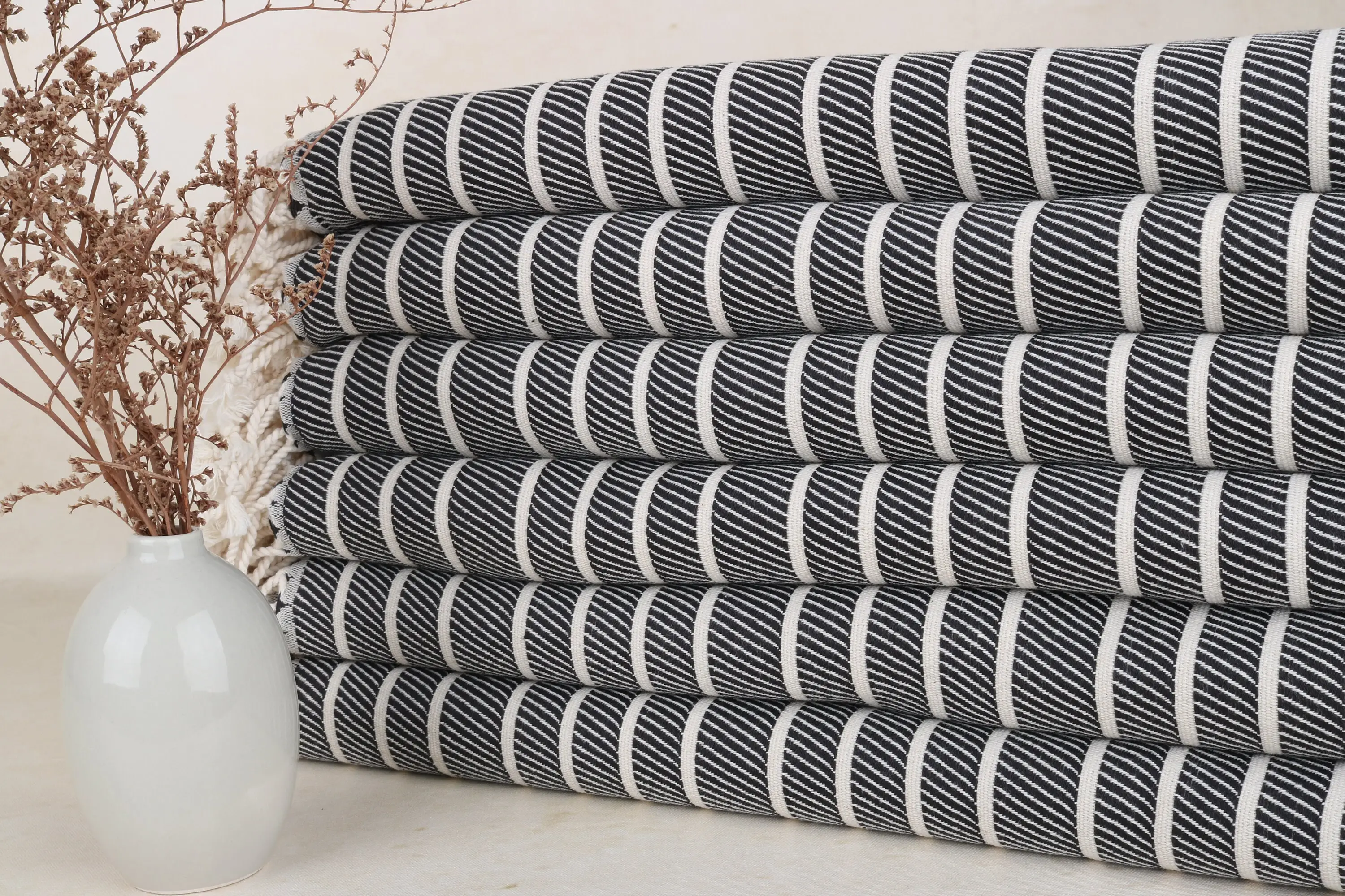 Balıksırtı Banyo Havlusu Organik Pamuk Siyah Bambu, 40x71 İnç - 1