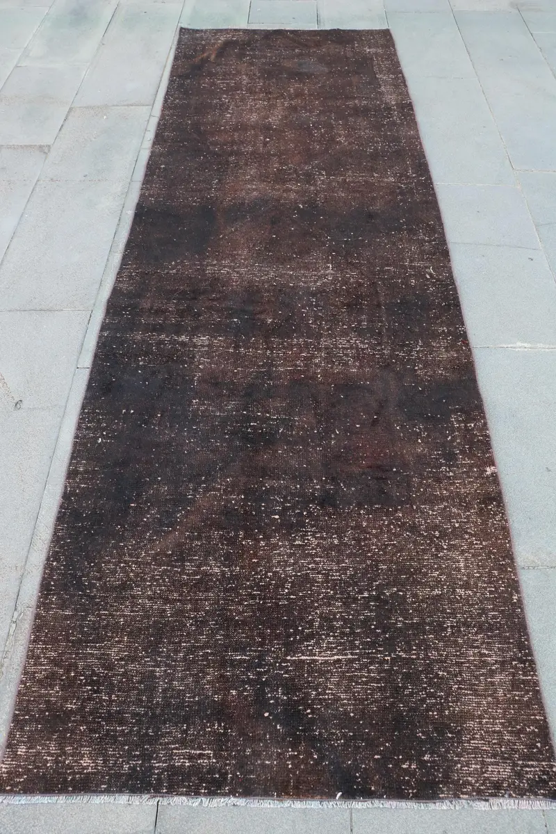 Braun-schwarz gestreifter Teppich, 3 x 9,4 Fuß, elegante Ergänzung