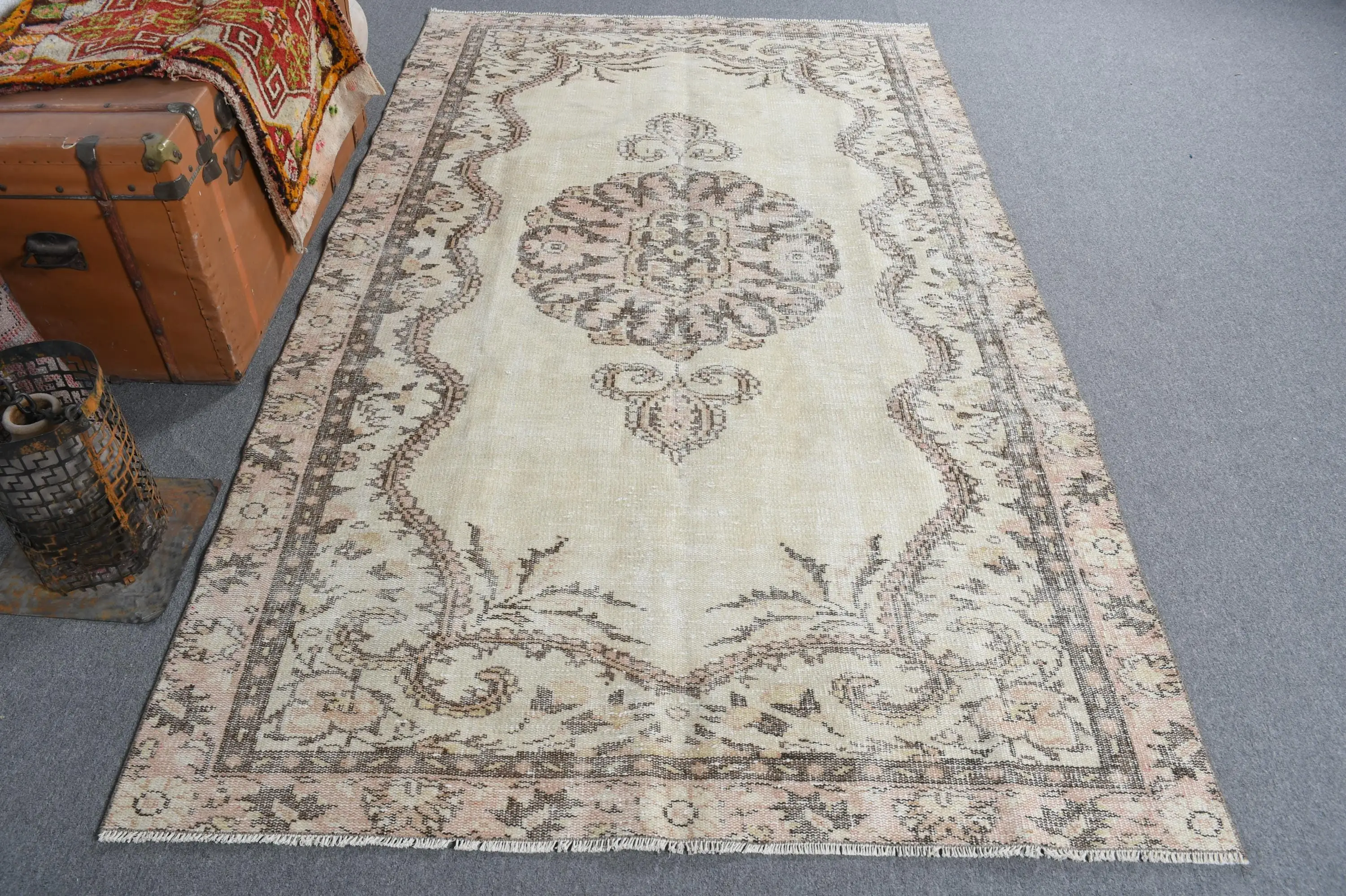 4.8x8.5 ft Türk Halısı, Beyaz Kareli Vintage Yün Halı - 1