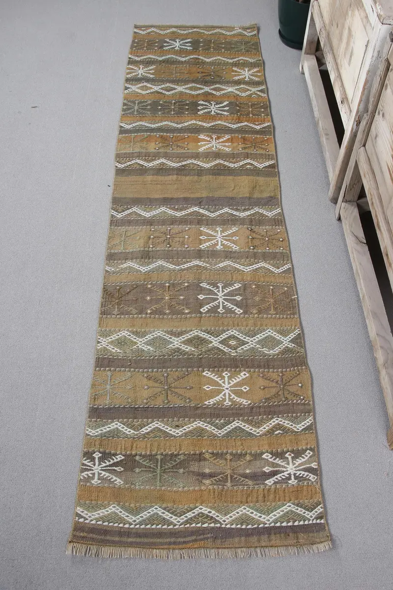 Green & Beige Rug, 1,8x7,1 ft Bordered Design