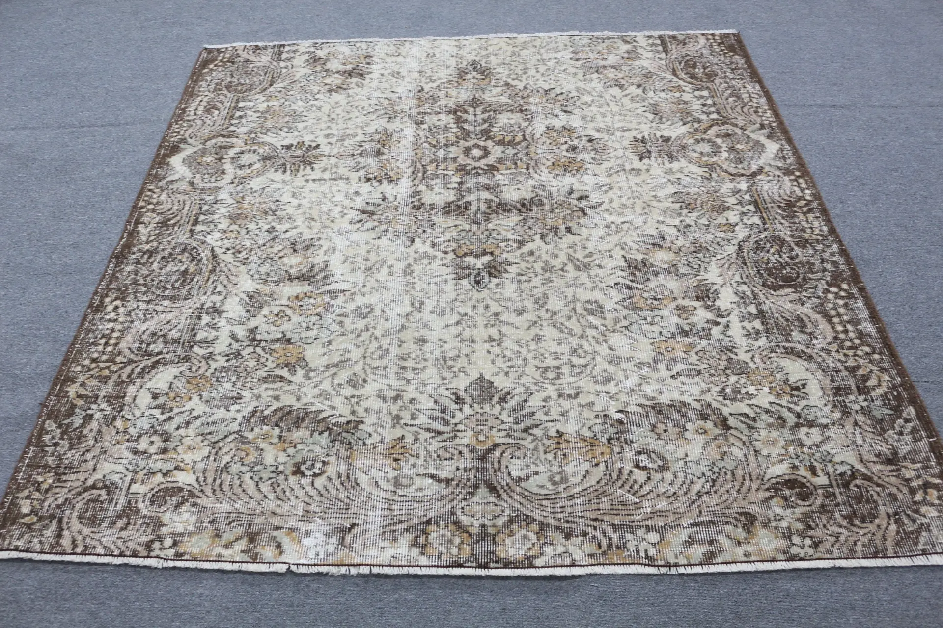 Turkish Area Rug 5.9x5.9 ft, Brown White Oriental Rug Wool - 1
