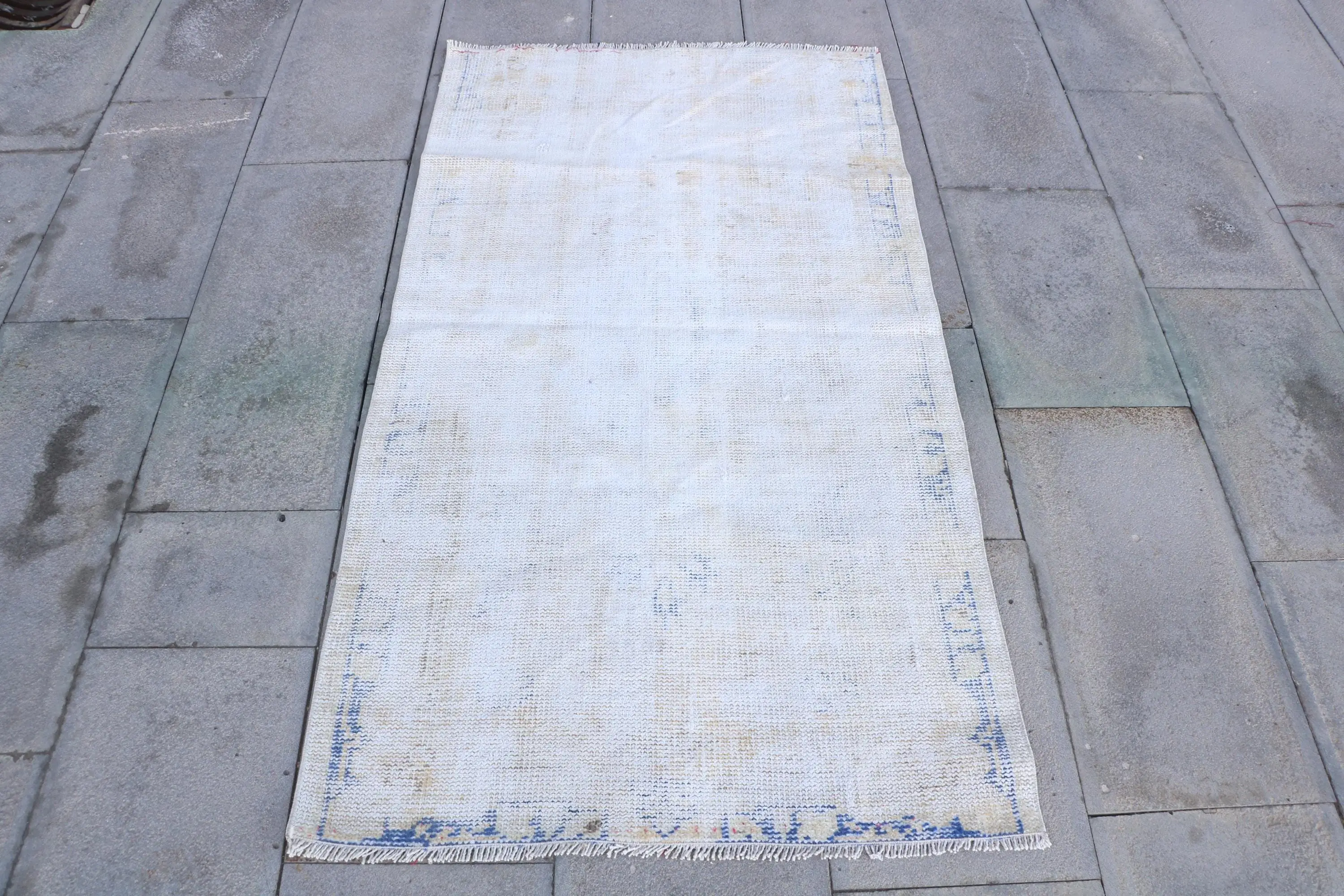 2.8x5 ft Rug, Turkish Vintage Rug, White Check Wool Rug - 1