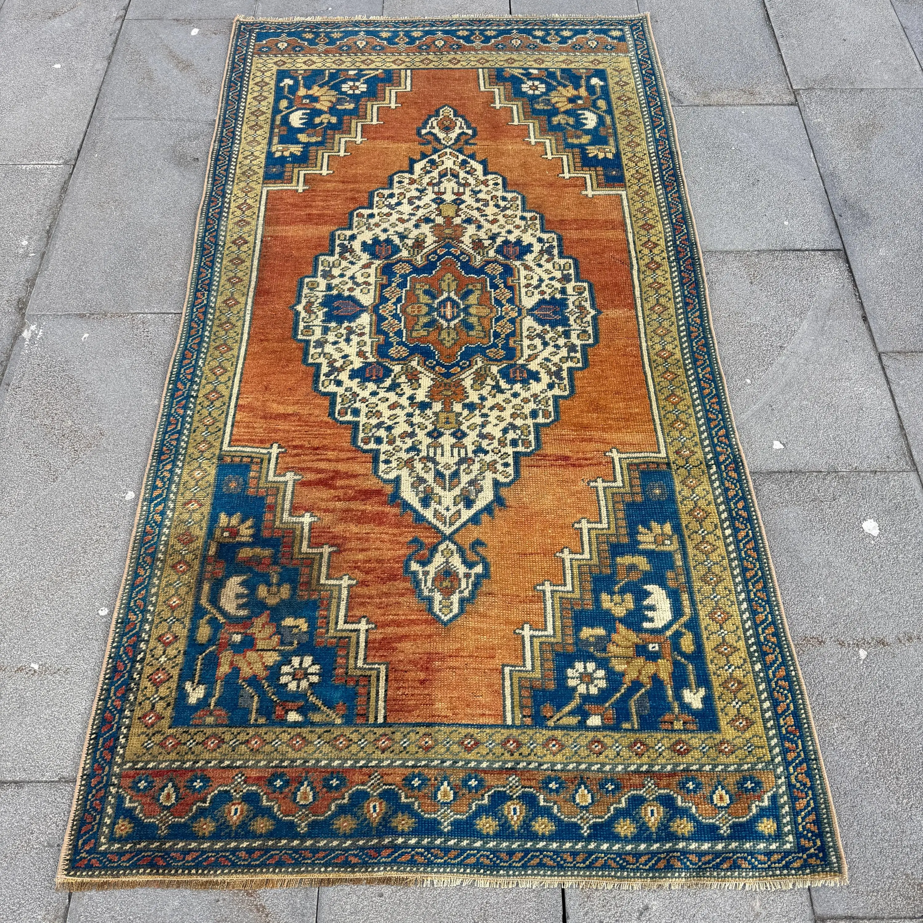 Alfombra de acento turco, alfombra vintage de 3,2x6 pies, alfombra de lana de plantas y árboles azules - 1
