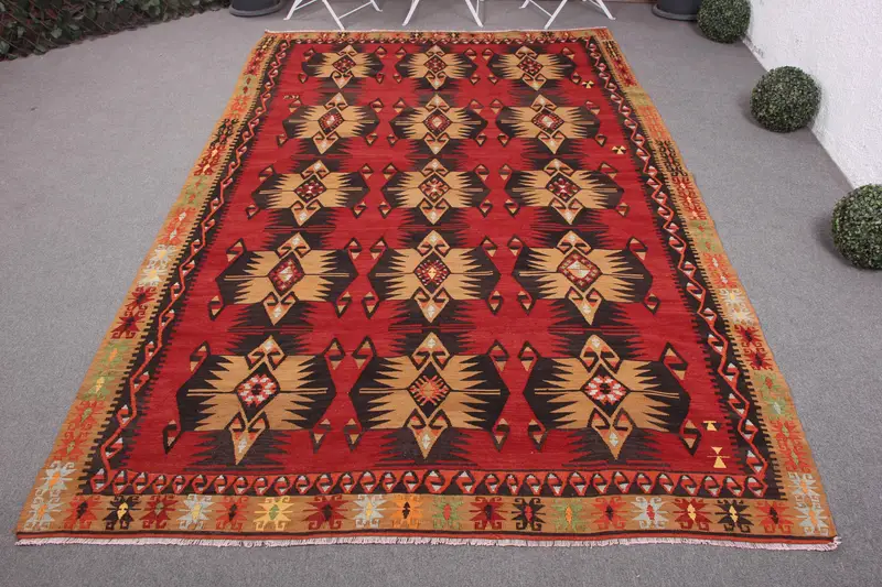 Alfombra roja hecha a mano, 6,3x9,9 pies con detalles en negro