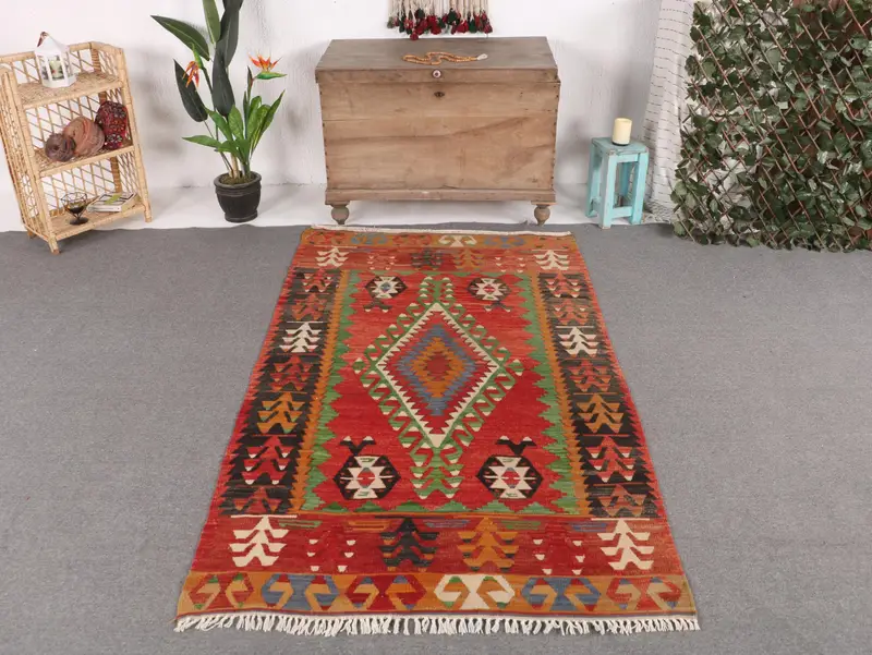 Red & Green Rug, 4x6 ft Botanical Pattern