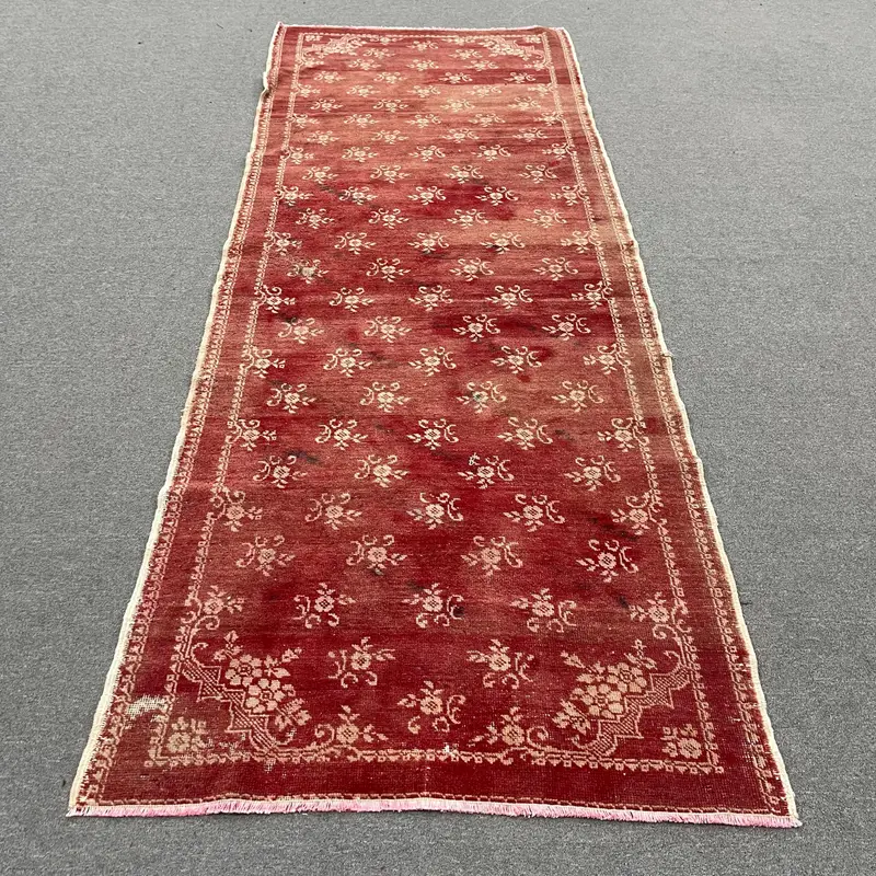 Red Floral Rug, 3,7x9,8 ft Elegant Beige Accent