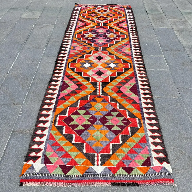 鮮やかなオレンジのラグ、3.4x10.8フィートの花柄&幾何学模様のデザイン