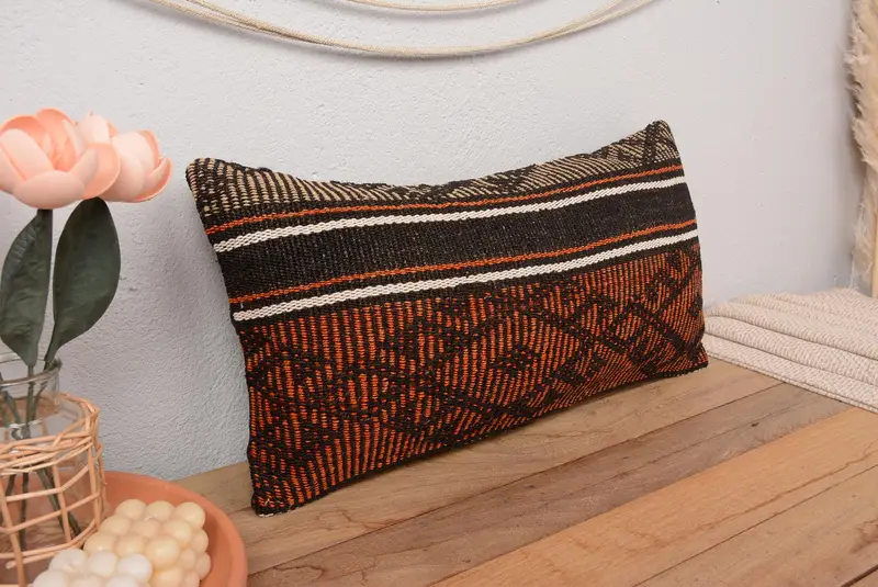 Geometrisches Kissen in Orange und Braun, handgefertigtes Leinenkissen