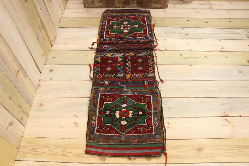 Handmade Red & Green Rug, 1.2x4.5 ft Polka Dot