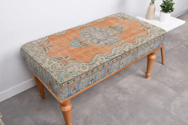 Paisley Yün Döşemeli Masif Ahşap Bank, Depolama Tezgahı