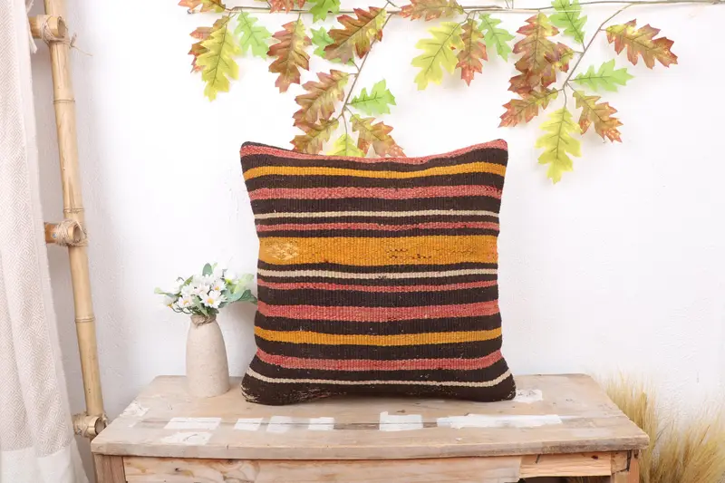 Kissenbedeckung, handgefertigter Teppichsitzkissenbedeckung, Vintage Kilim -Kissen, türkisches Kissen, 18x18 Rote Kissenabdeckung, Vintage -Kissen - 1