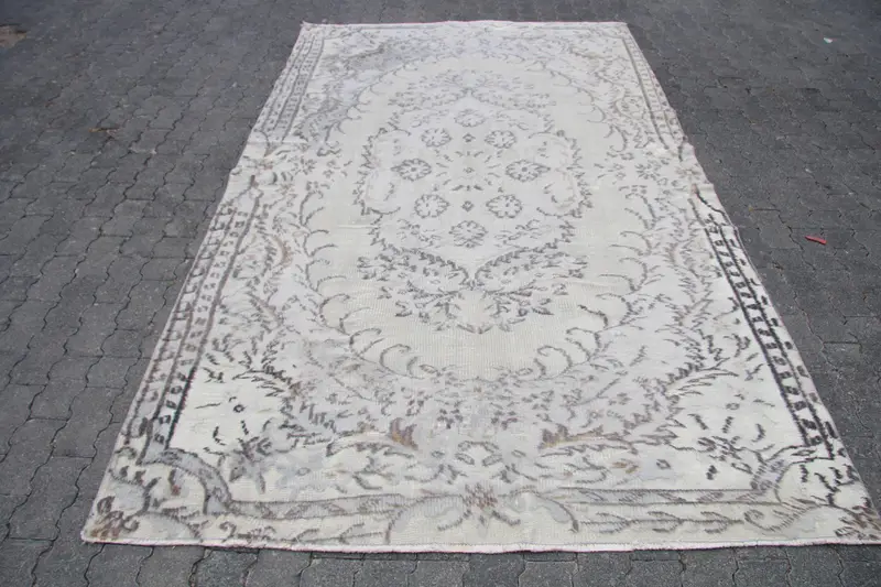 Turkish Rug, 5.7x9.8 ft Large Vintage Rug, Oushak White Gray Rug - 1