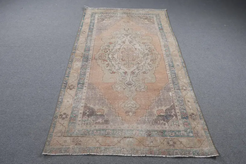 3,9x7,9 ft Turuncu Oryantal Halı, Canlı Yeşil Vurgular