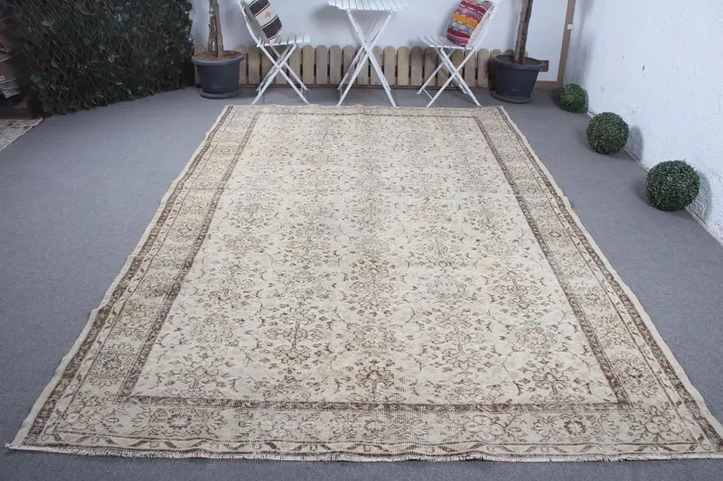 Zarif Bej ve Kahverengi İran Halısı, 7x10,5 ft Şık Dekor