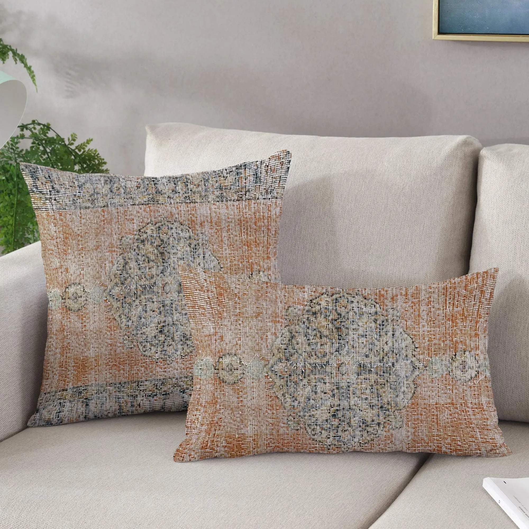 Vintage Kilim Patterned Printed Pillow: Luxury Home Decor Accent - 1
