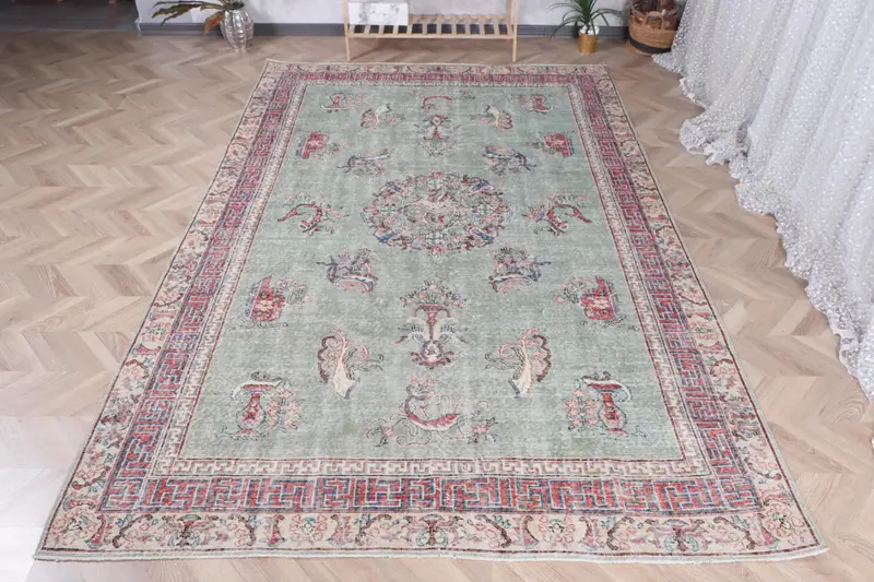 Handmade Green Rug, 0.6x10.3 ft Geometric Floral Design