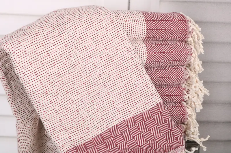 Family Gift Basket, Handwoven Turkish Towel, 70x40 Cotton Diamond Towel, Birthday Gift, Personalized Wedding Gift, Bath towel, Sand-resistant towel - 1