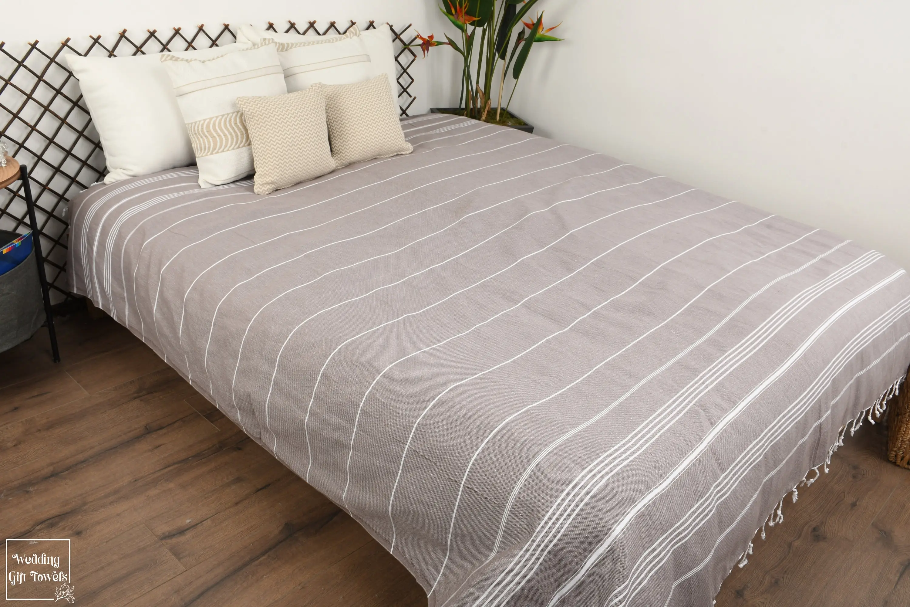 Housewarming Gift Striped Blanket 79x95, Beige, Organic Cotton, Animal Print - 1