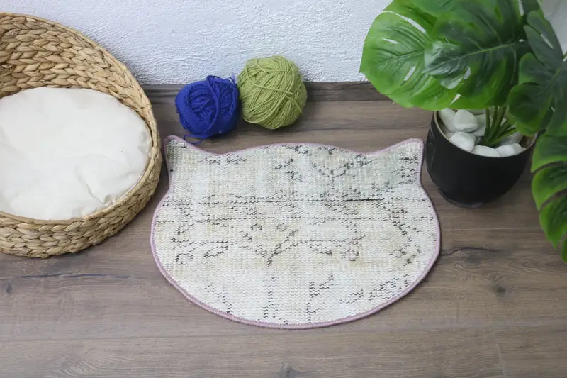 Brown, Absorbent Pet Mat with Non-Slip Backing, Durable Pad