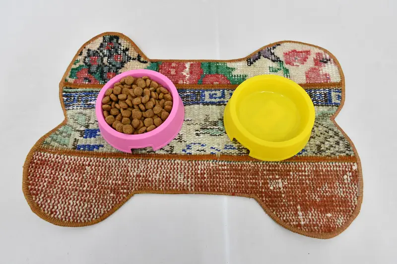 Orta Kırmızı ve Bronz Köpük Dolgulu, Kaymaz Pamuklu Pet Mat