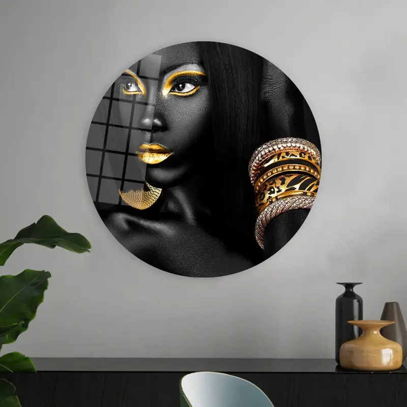 エレガントなゴールドリップキャンバス：黒人女性のための高級アート