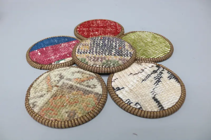 Runder Untersetzer in Bohemian-Rot und Bronze, stilvoller rutschfester Untersetzer