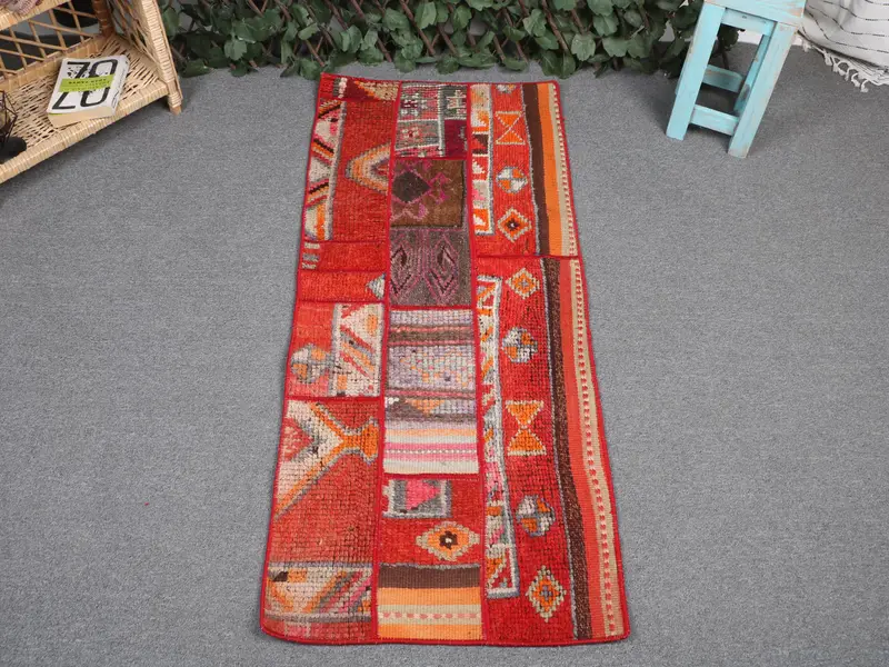 Red and Orange Rug, 1,8x4,2 ft Floral and Geometric