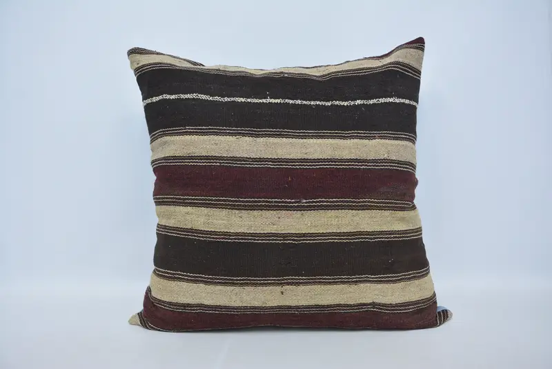 Handgefertigtes gestreiftes Kissen, Vintage besticktes Kissen