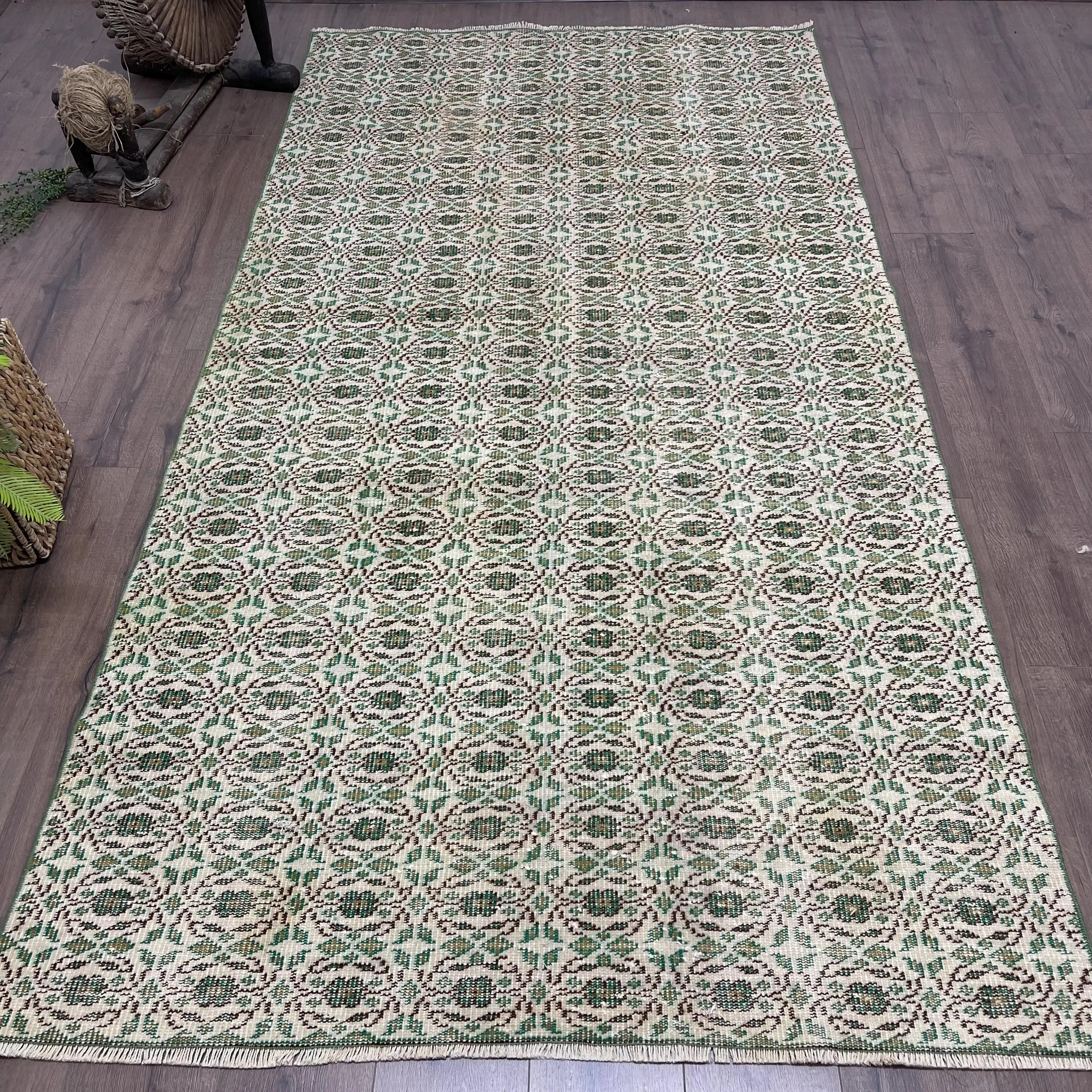 Vintage 4,7x9,2 ft Teppich, türkischer Teppich, grüner Orientteppich aus Wolle - 1