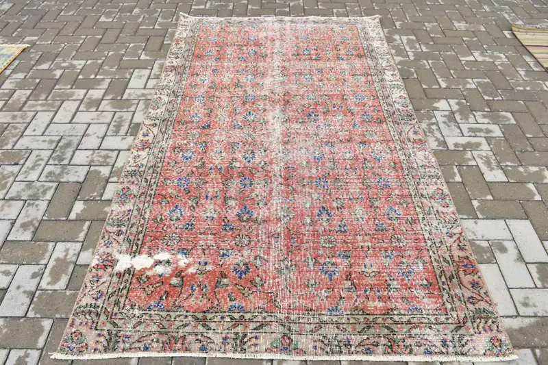 Vintage-Teppich 4,6 x 7,5 Fuß, türkischer Oushak-Roter abstrakter Wollteppich - 1