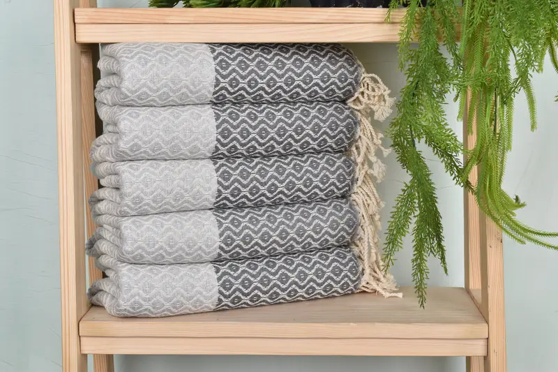 Diamond Towel Dark Gray-Light Gray Organic Cotton, 40x71 Inches