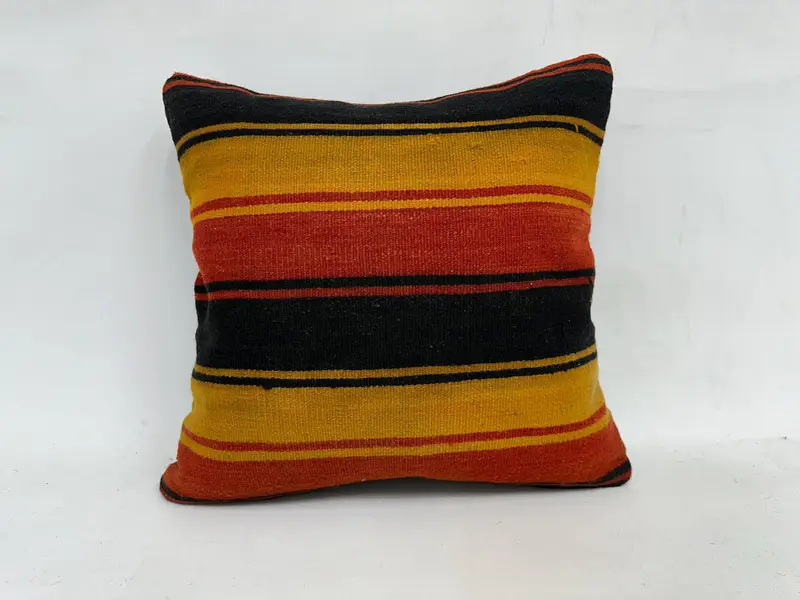 Cushion Case, Kilim Pillow, Neutral Throw Pillow Sham, Aesthetic Pillow Sham, Gift Pillow, Vintage Kilim Pillow, 20x20 Red Pillow - 1