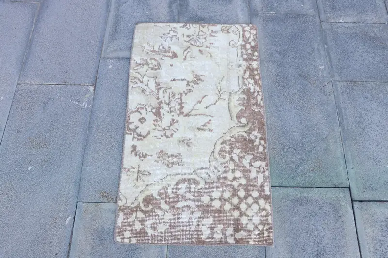 Turkish Vintage Rug, Small 1.6x2.9 ft (50x89 cm) Rug, Brown Solid Wool Rug - 1