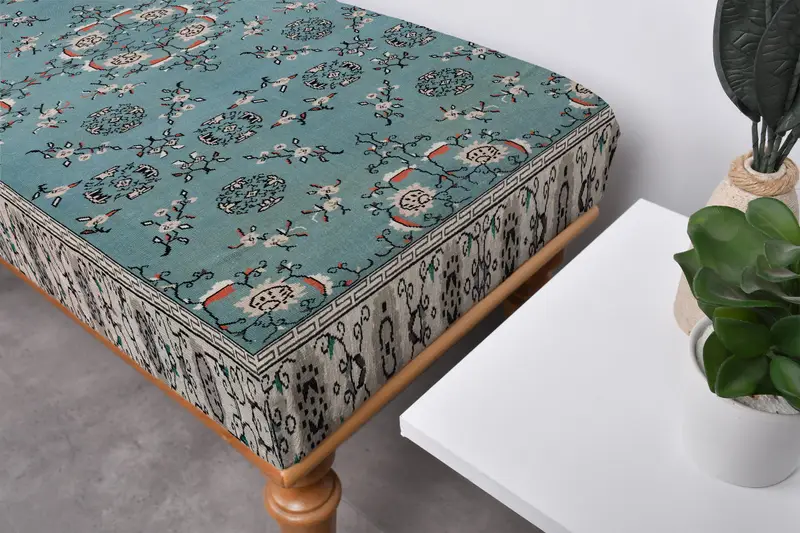 素朴なキリム風のオットマン、モジュール式ウールブレンドソファオットマン