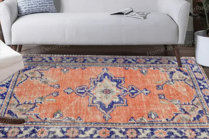 Alfombra estampada con estampado étnico de medallón azul marino - apagada, descolorida