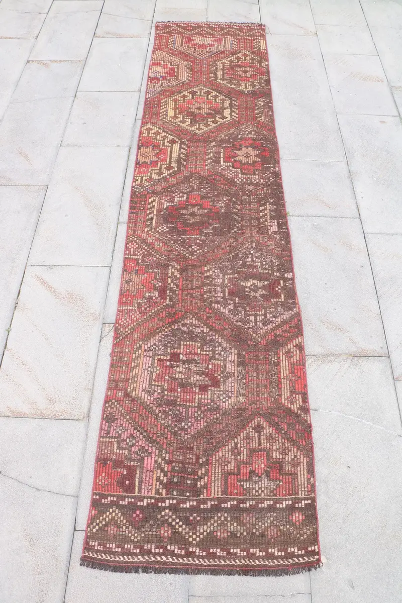 Brown Moroccan Rug, 1,9x8,6 ft with Red Accents