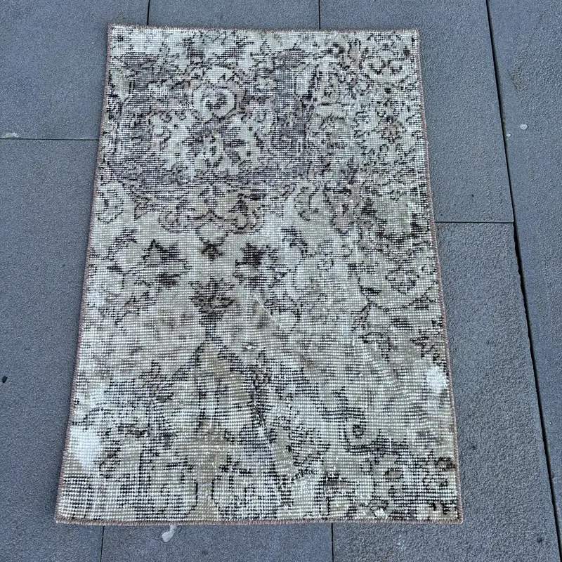 1,8x2,6 ft Kahverengi Çiçek Motifli Bej Halı, Zarif Tasarım