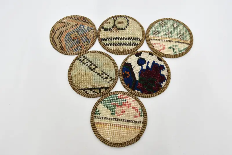 Posavasos redondos bohemios beige y marrón, posavasos bohemios con estilo