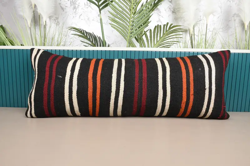 Rot und Orange gestreiftes Kissen, handgefertigtes besticktes Kissen