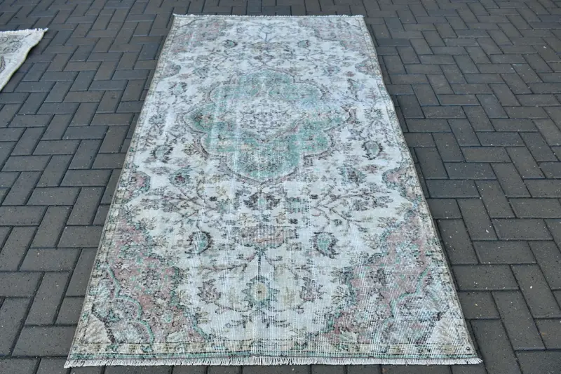 Vintage 4,1x7,4 ft Teppich, türkischer Teppich, weißer Tarnteppich - 1