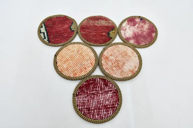 Posavasos Kilim rojos y naranjas, elegantes posavasos tribales
