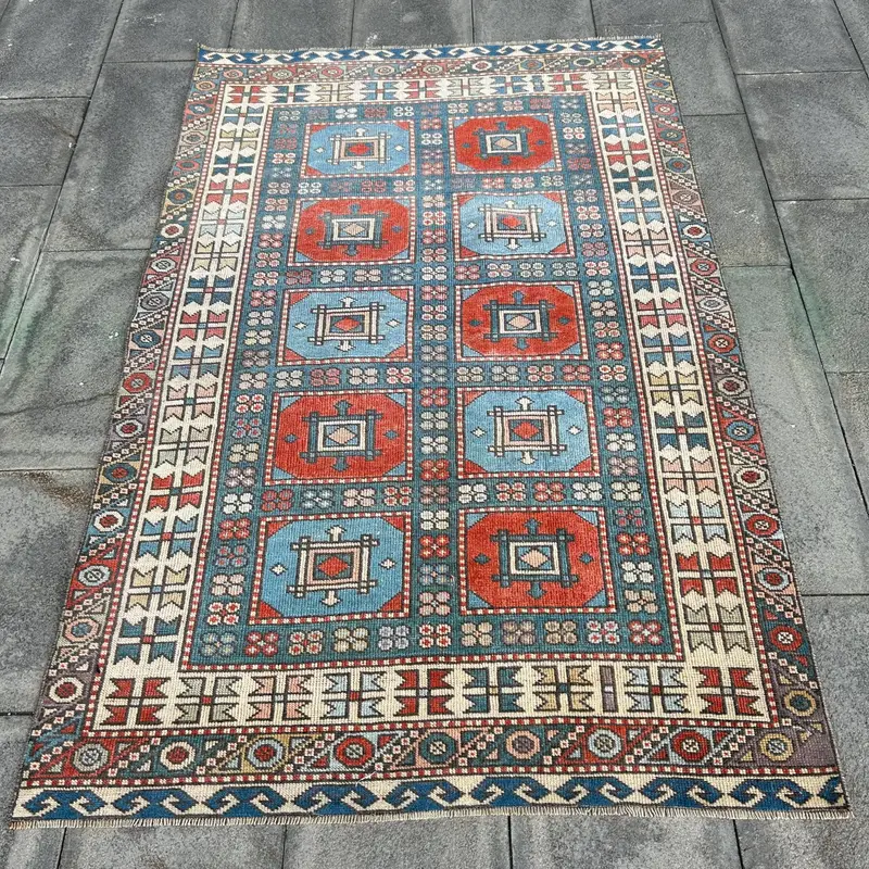 Alfombra Oriental Azul 1,1x1,7m con Detalles Rojos