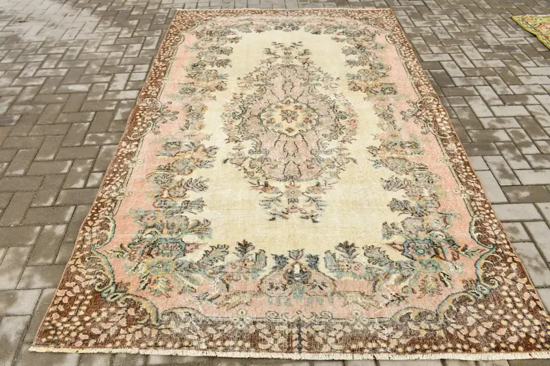 5.5x8.8 ft Halı, Vintage Oushak Halı, Türk Kahverengi Yün Bordürlü Halı - 1