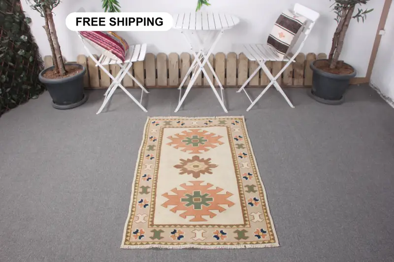 Bej ve Turuncu Puantiyeli Halı, 2,6x4,1 ft Şık Dekor