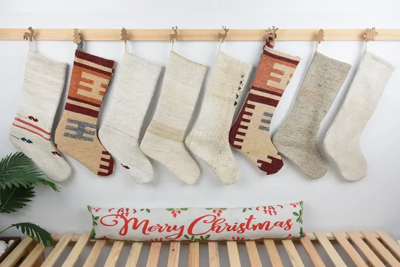 Patrón de adornos navideños festivos, calcetín navideño de 8 pulgadas de ancho